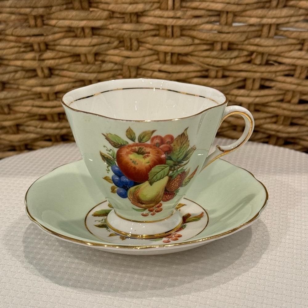 Clarence Fine Bone China- Apples & Pears- Light Green #982/52, 6oz capacity
